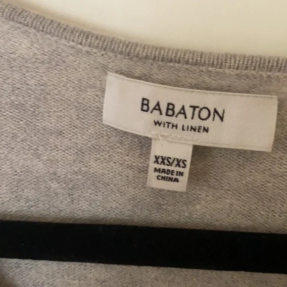 Babaton | Aritzia Grey V-Neck Sweater - Picture 10 of 11